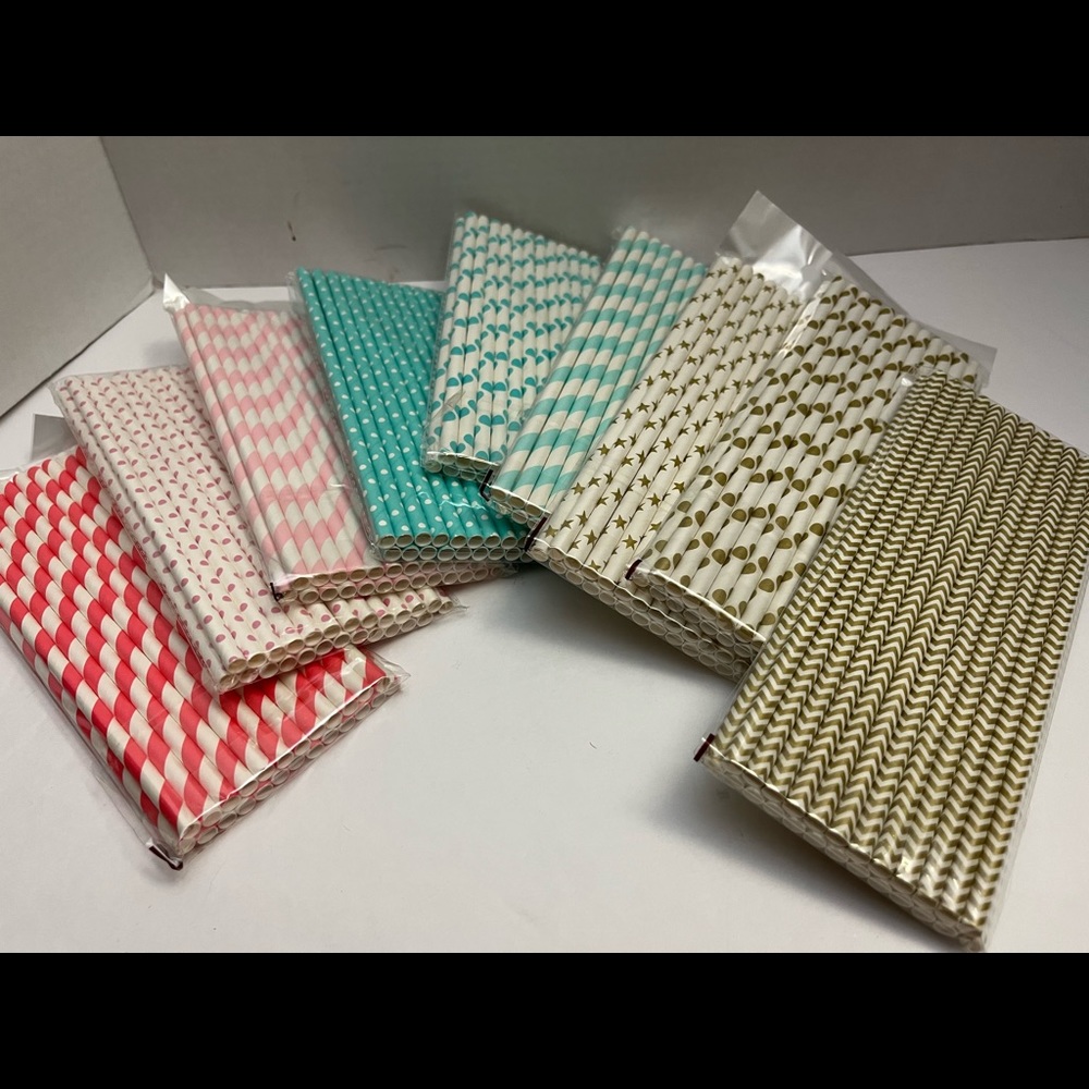 Party Staple. Paper straws. New. Nine packs of 25.